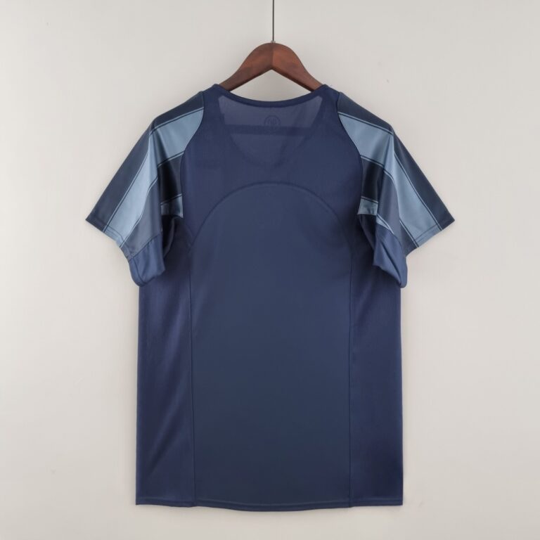 Alternative view of 2004 Inter Milan retro kit