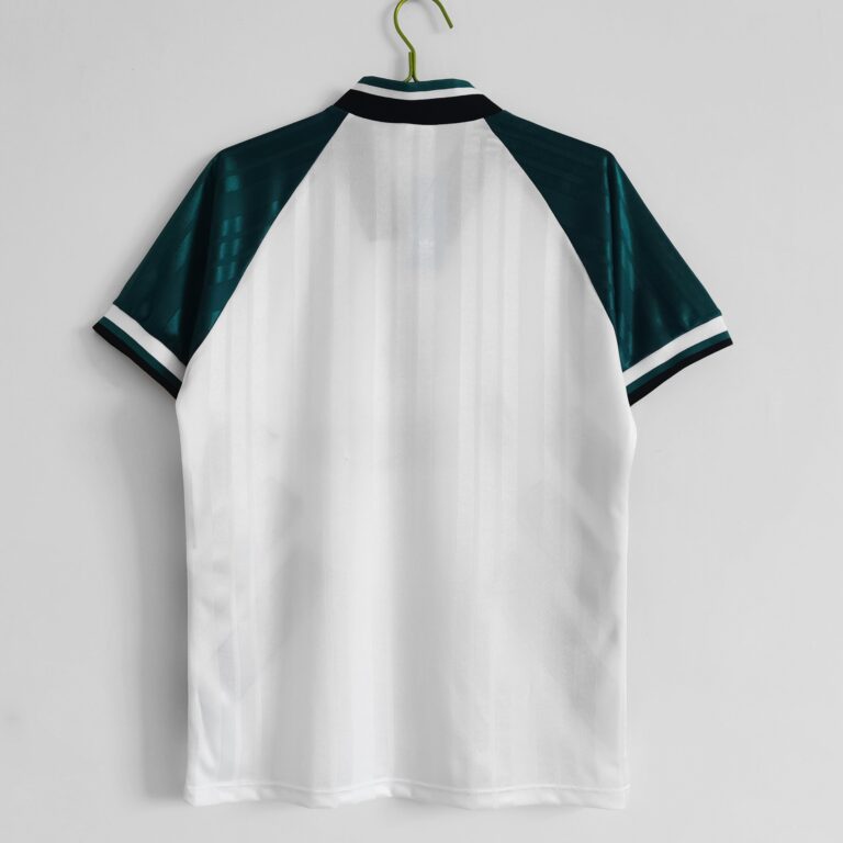 Alternative view of 1993/1995 Liverpool away retro jersey