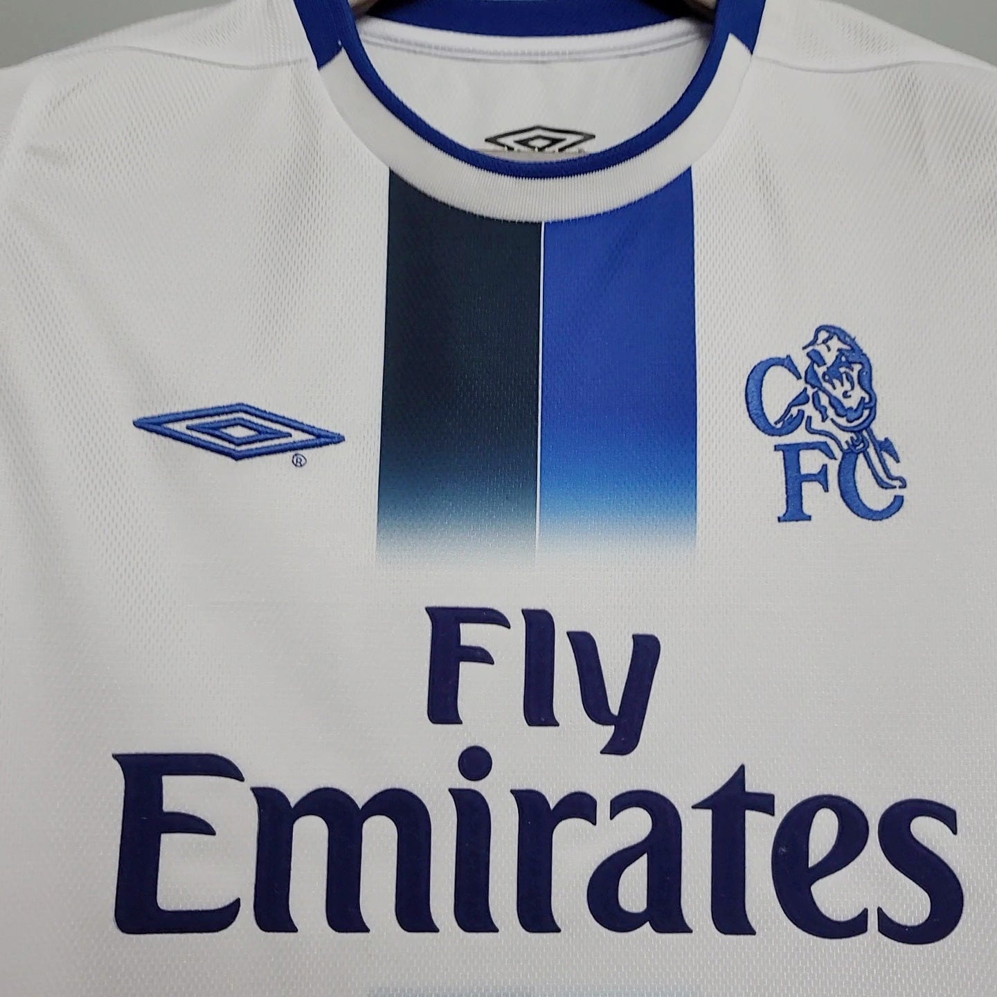 2003-2005 Chelsea away retro kit - Image 4