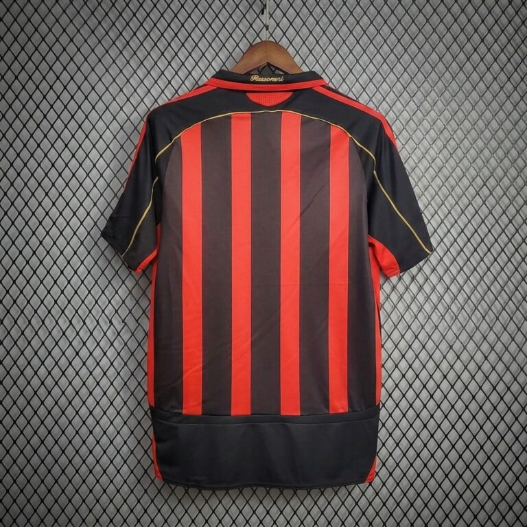 Alternative view of 2006-2007 AC Milan Home retro kit
