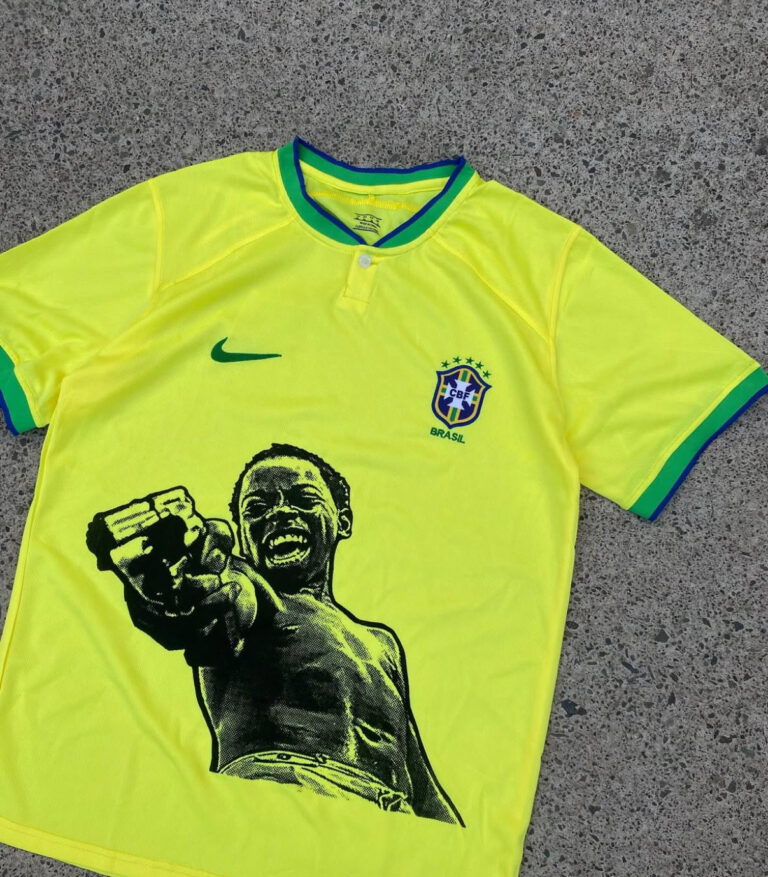 Alternative view of Brazil X City of God Special Edition Jersey