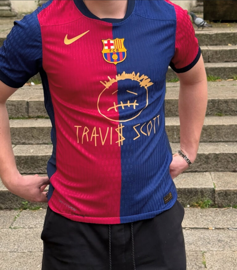 Alternative view of Fc Barcelona X Travis scott special edition jersey
