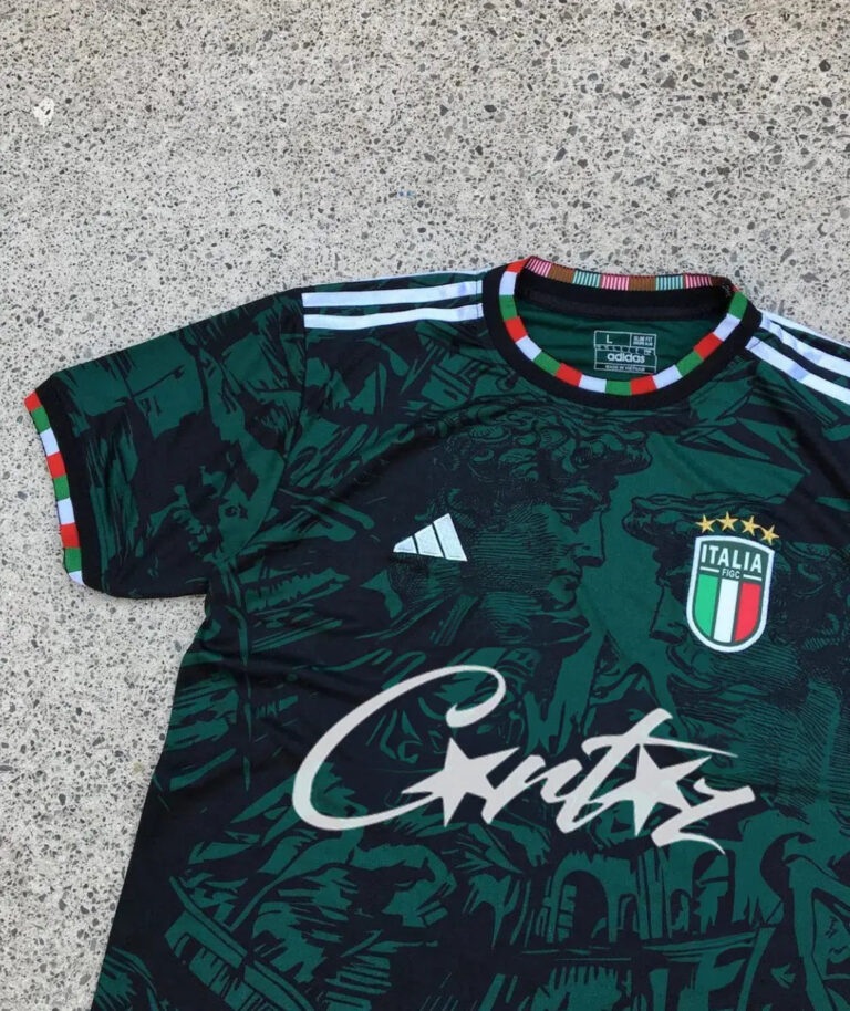 Alternative view of Italy x Corteiz Limited Edition