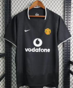 Retro Manchester United Away Shirt 03/04