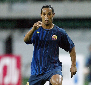 Fc Barcelona away retro 2004/05 - Image 3