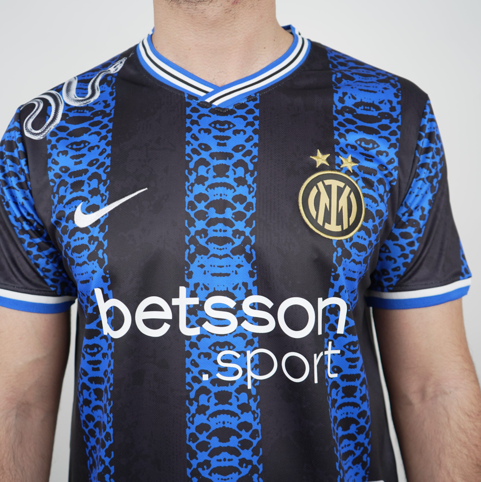 Inter Milan Cobra Jersey 24/25 - Image 6