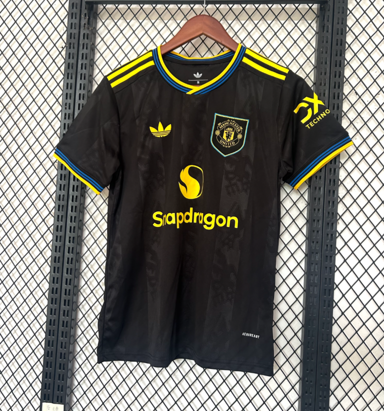 Alternative view of Manchester united  2025/2026 third kit