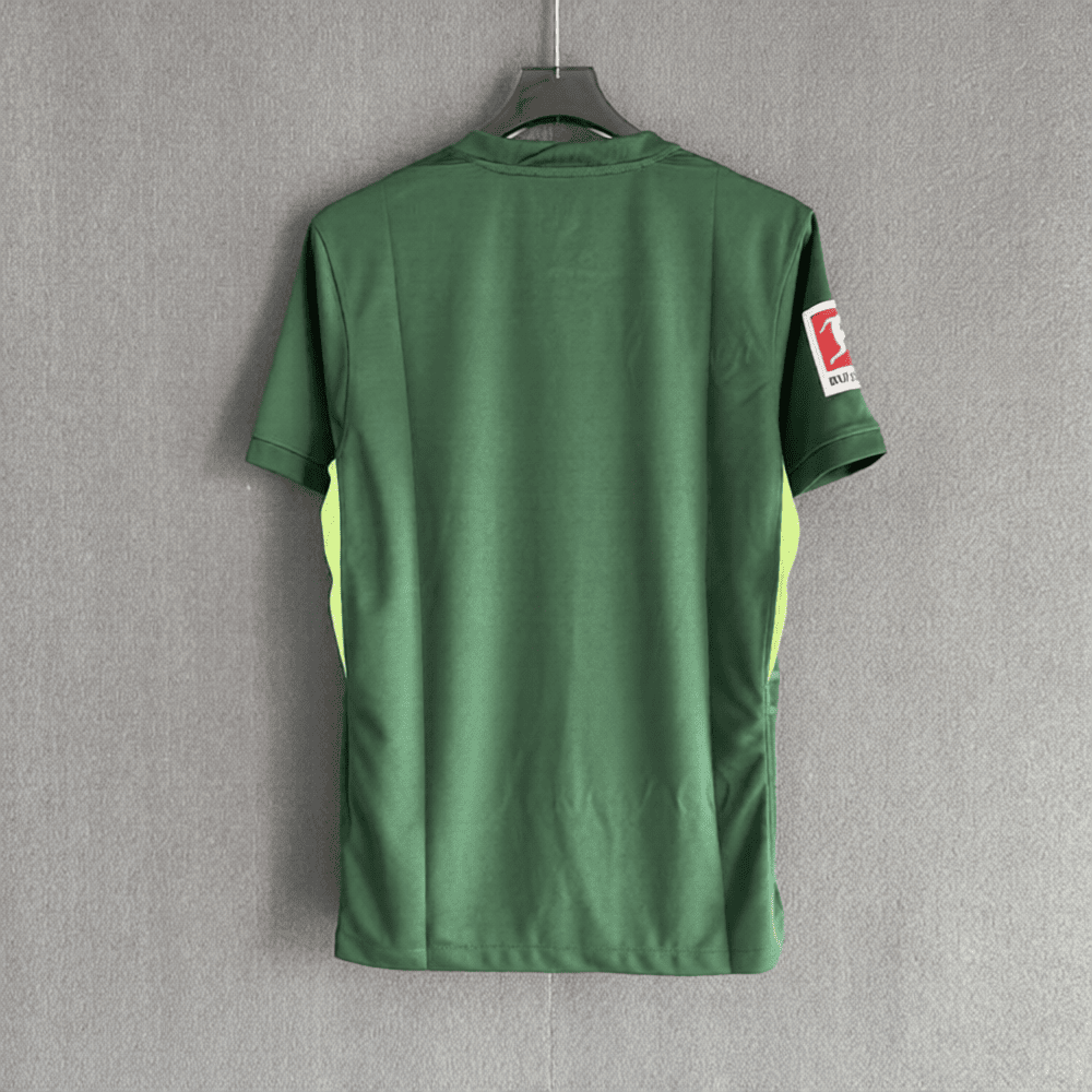 VFL Wolfsburg Home Shirt 25/26 - Image 2