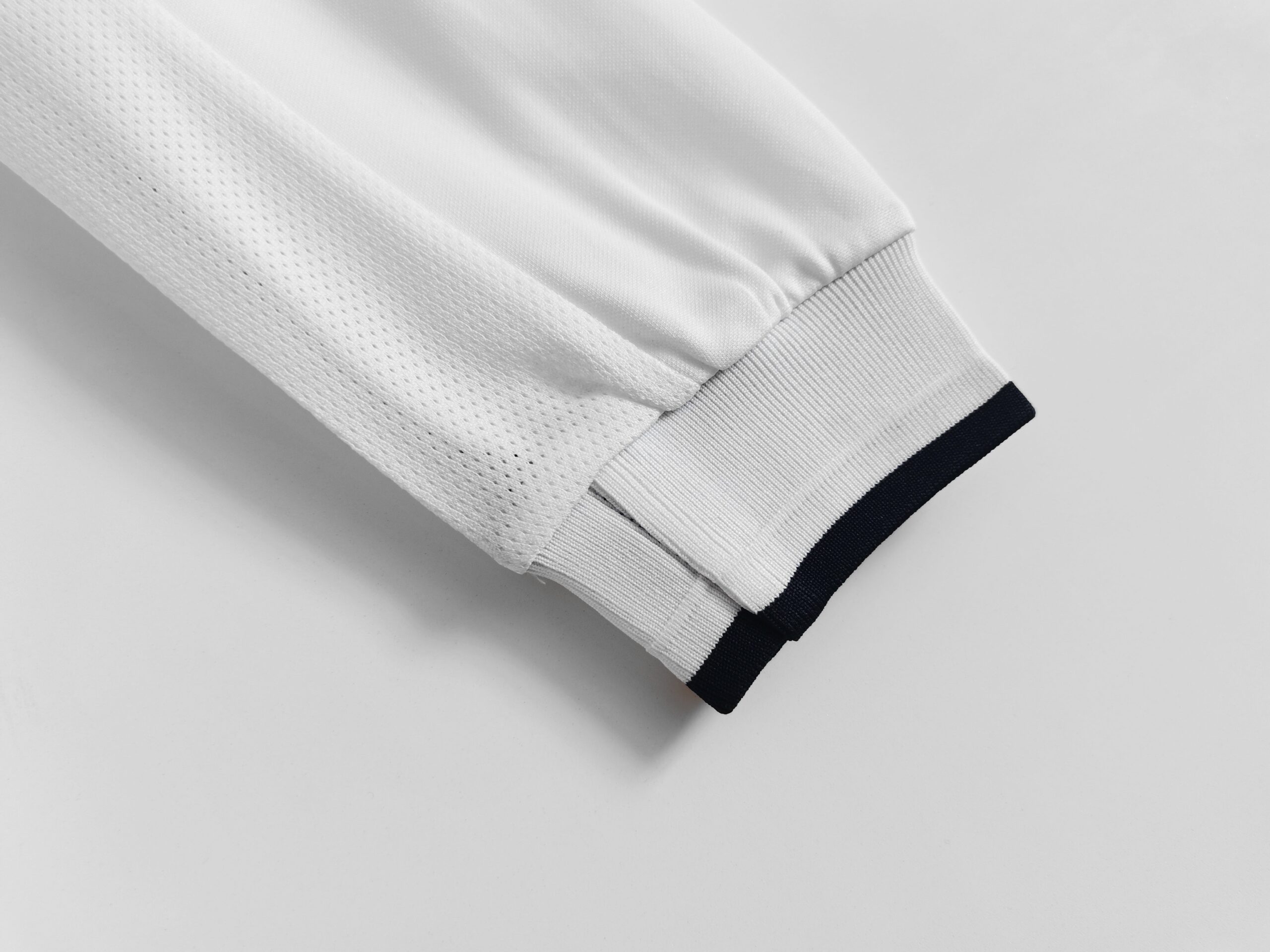 2002 England Home Long Sleeves - Image 4