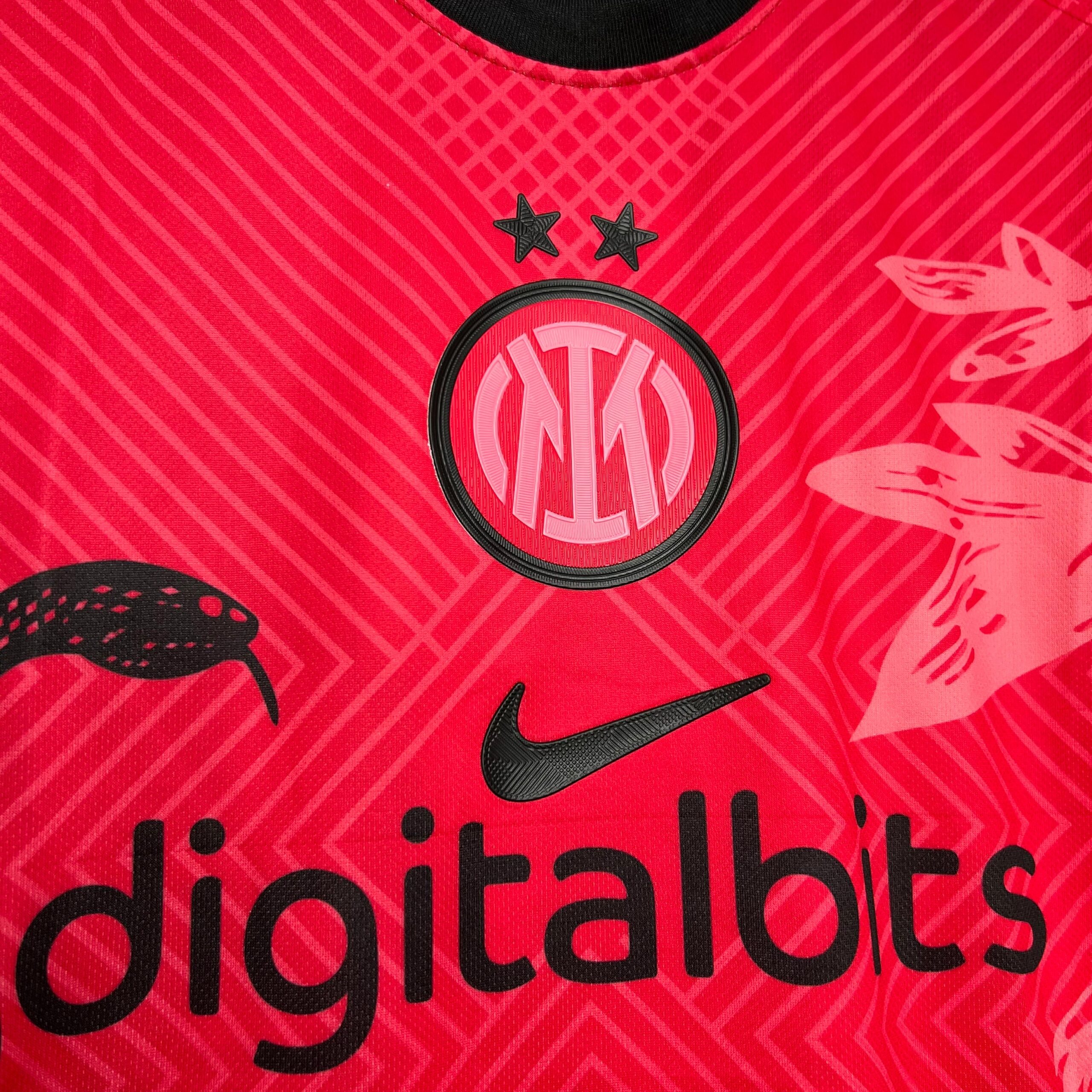 Inter Milan 24-25 red snake Special Edition - Image 5