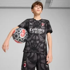 AC Milan 2024/25 Infant Goalkeeper Shirt & Shorts Set - Image 5