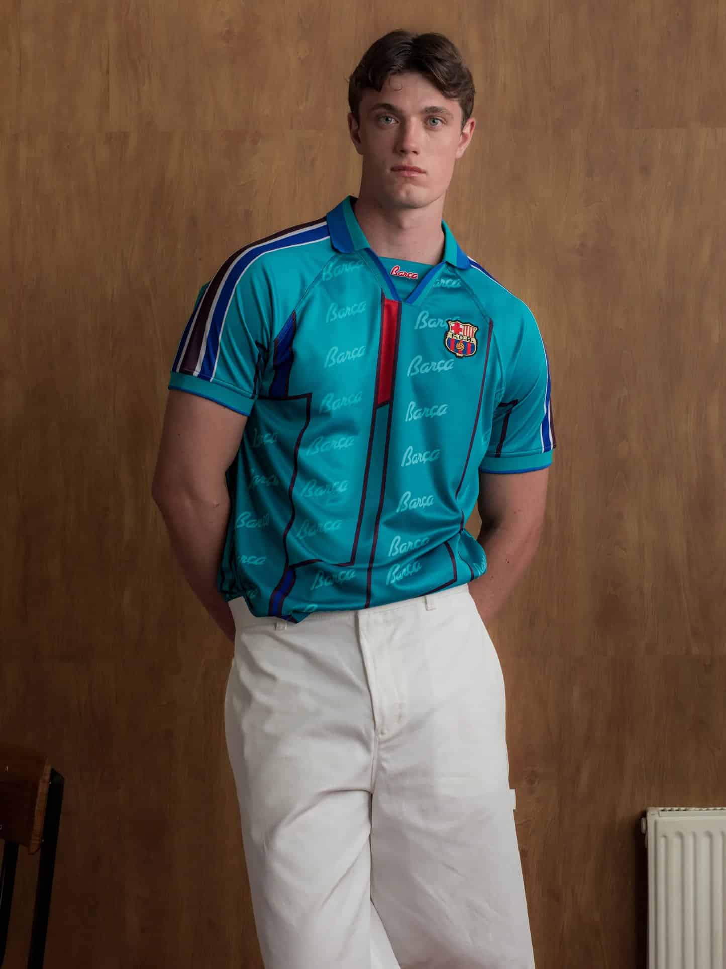 Retro FC Barcelona Away Shirt 96/97 - Image 4
