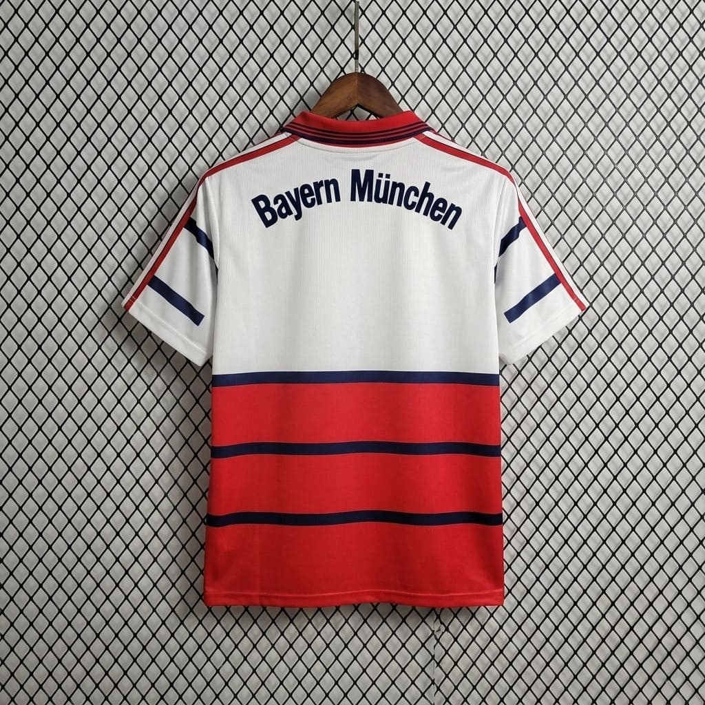 Bayern Munich retro Away kit - 1998-1999 - Image 2