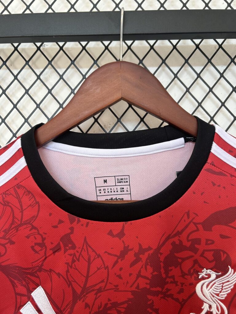 Alternative view of Liverpool "Crimson Talon" Special Kit
