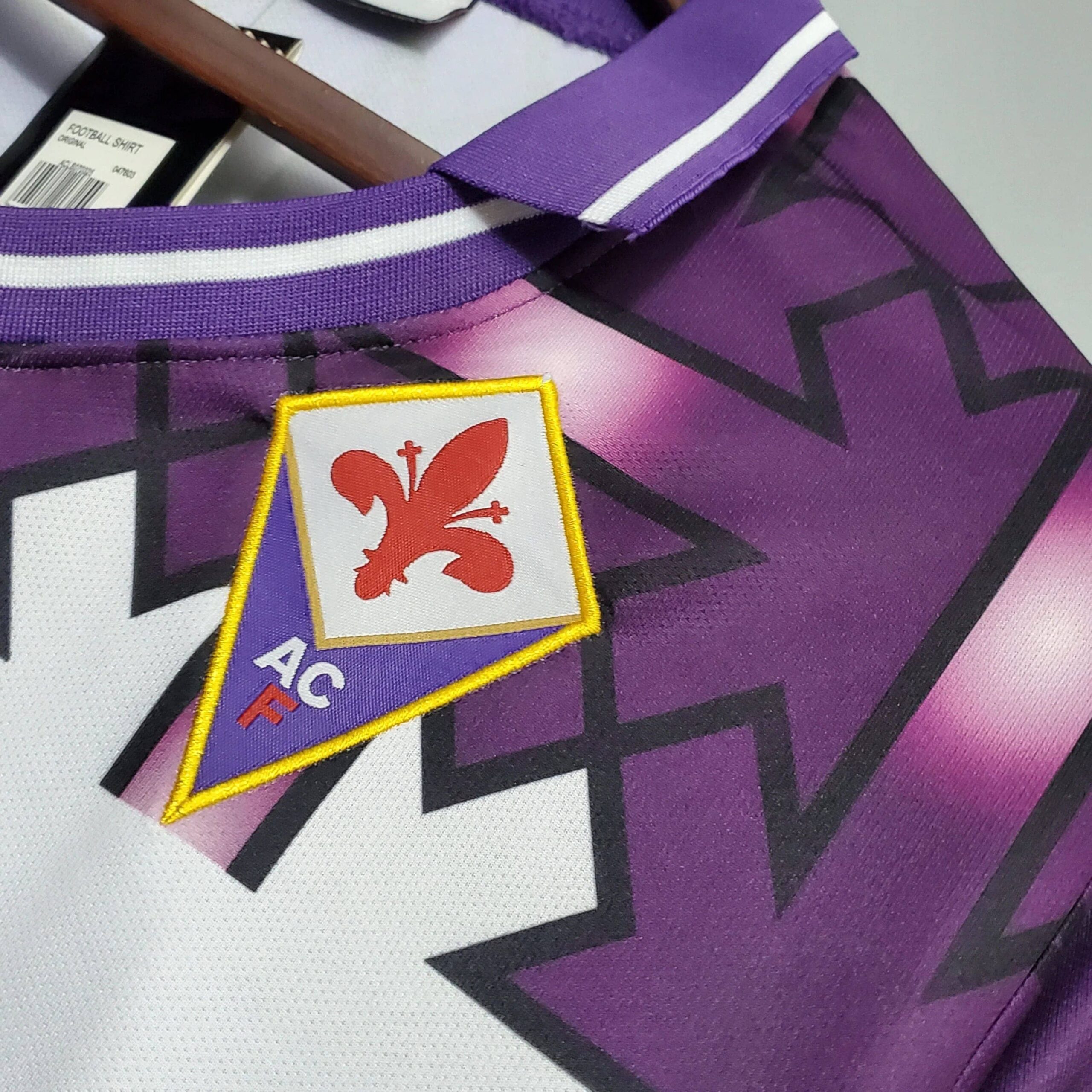 Retro Fiorentina Away Shirt 92/93 - Image 4