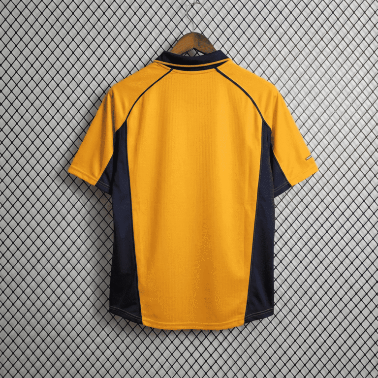 Alternative view of Liverpool Away Shirt 2000/02