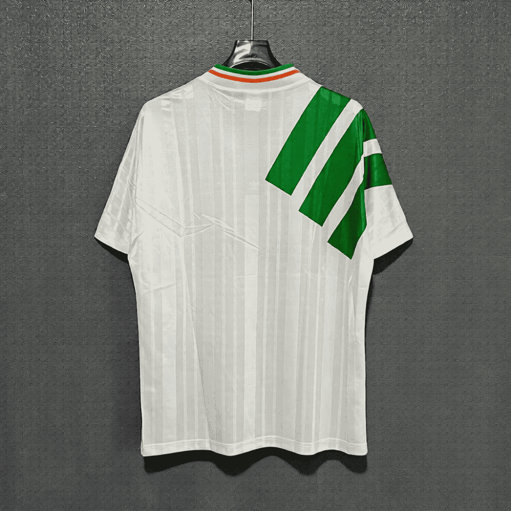 Retro Ireland Away Shirt 1992 - Image 2