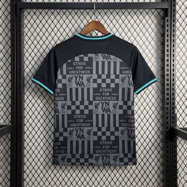 Alternative view of Liverpool x LeBron James Kids Kit 2024