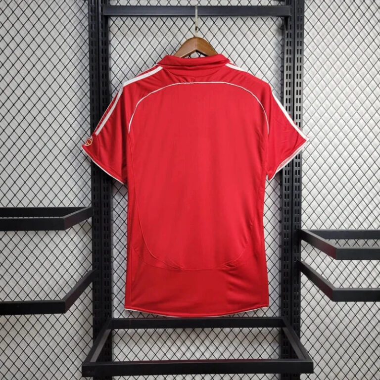Alternative view of Liverpool Home Shirt 2006/08