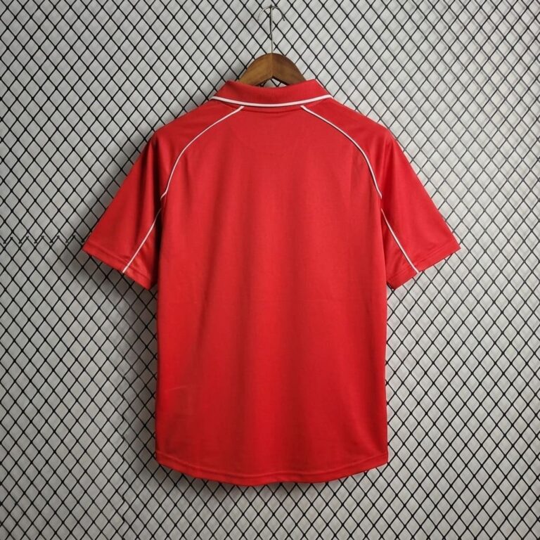 Alternative view of Liverpool Home Shirt 2000/02
