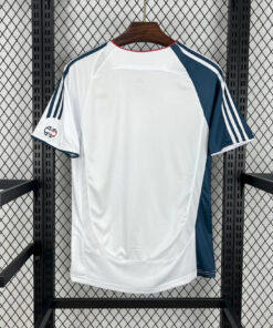 Alternative view of Retro Liverpool Third Shirt 2006/07