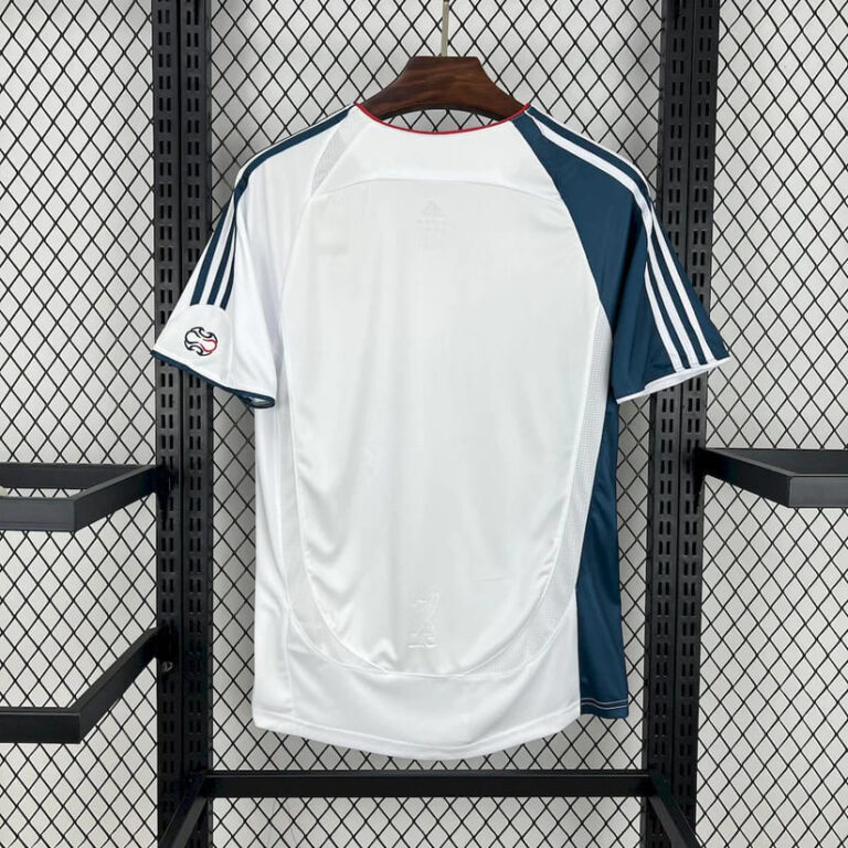 Alternative view of Liverpool Third Shirt 2006/07