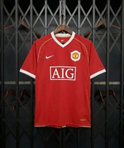 Retro Manchester United Home Shirt 06/07