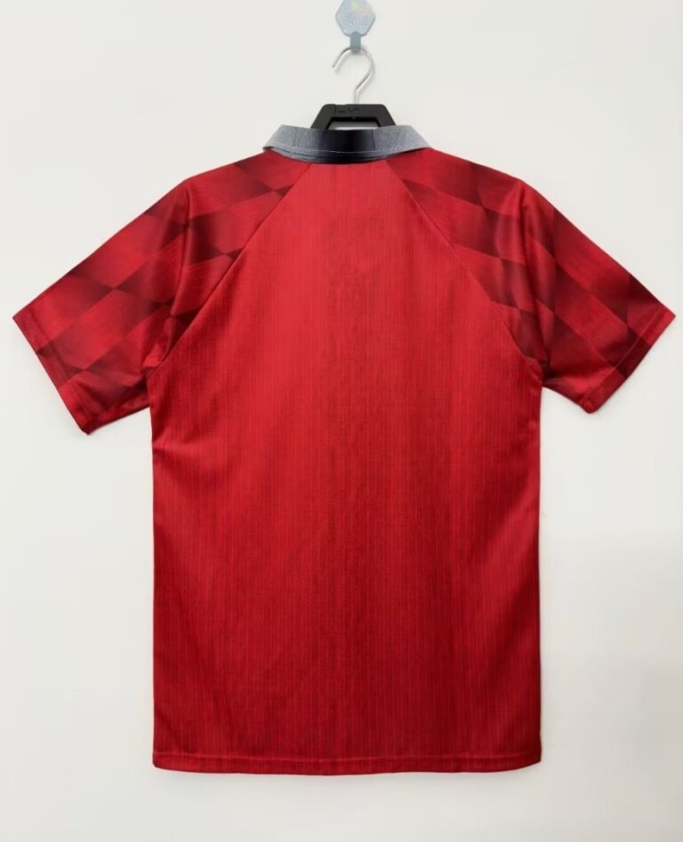 Alternative view of Manchester United Home Shirt 1996-97