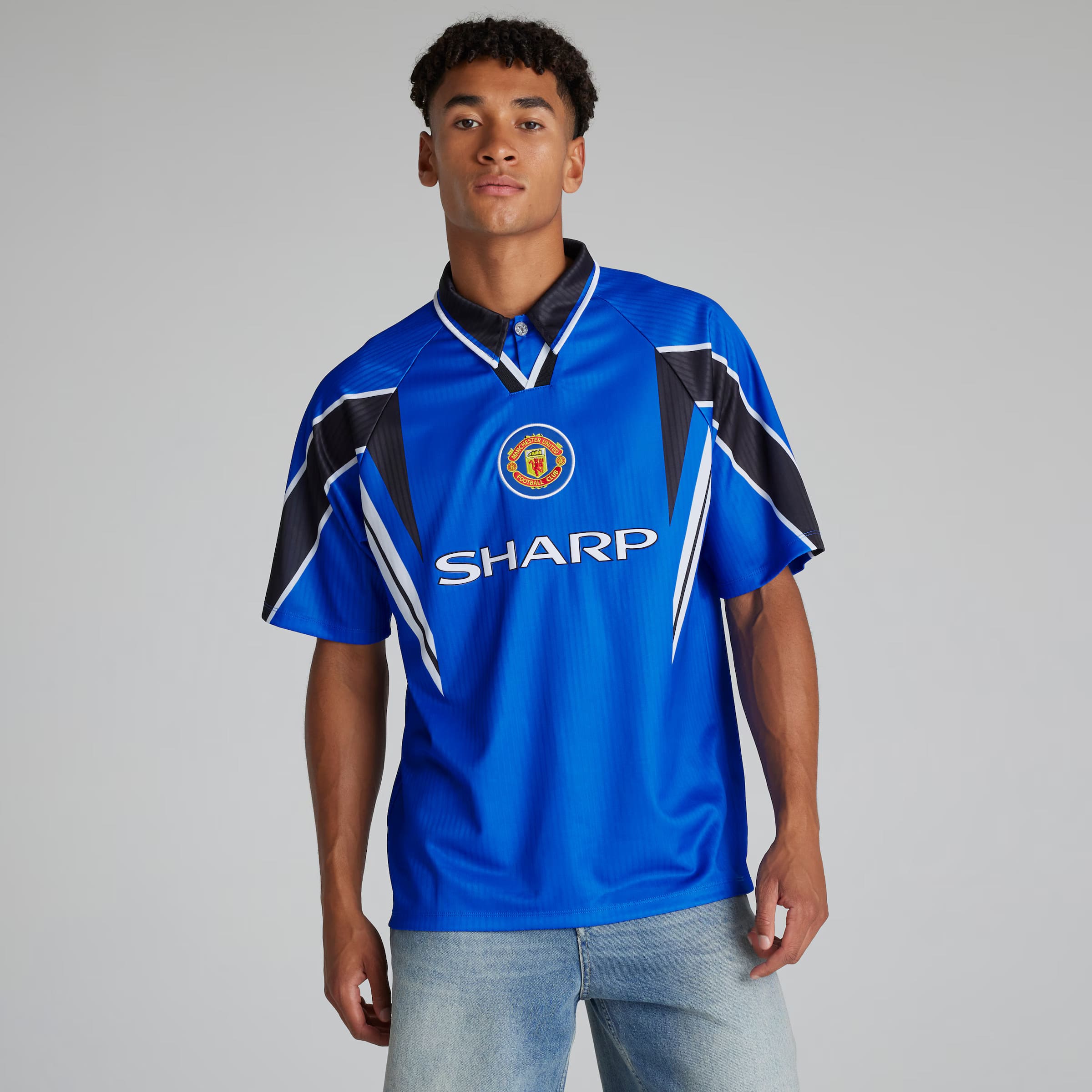 Retro Manchester United Third Shirt 97/99 - Image 3