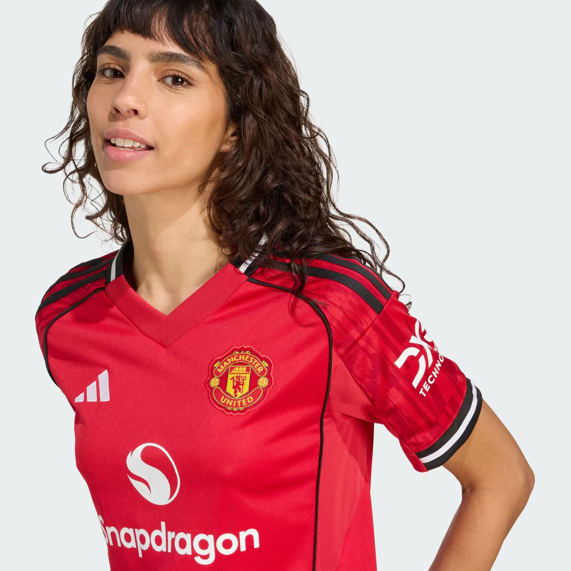 Manchester United Home Women’s Shirt 25/26 - Image 3