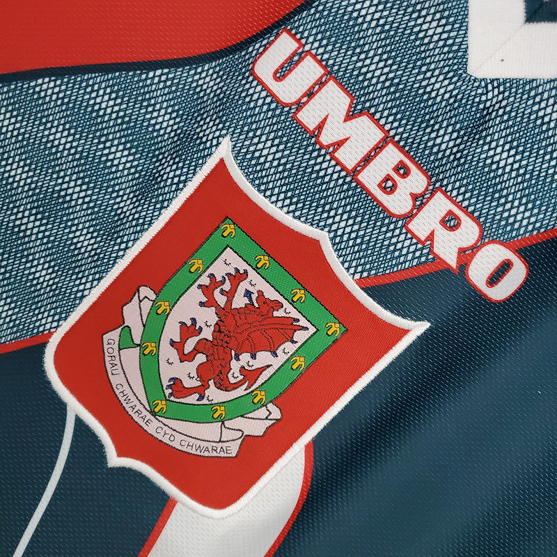 Retro Wales Away Shirt 94 - Image 4